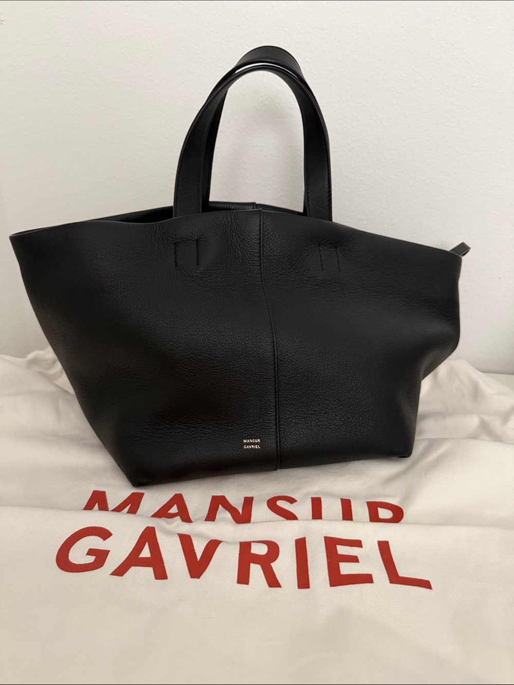 Mansur Gavriel Black Tulipano Tote  Crossbody Tote w Shoulder Strap